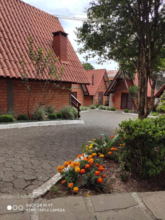 Hotel Cabana Jardim De Flores Gramado Esterno foto